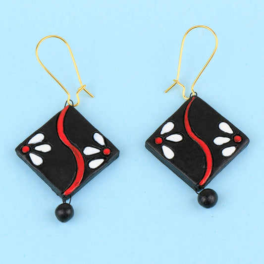 Rangsaari- Handcrafted Clay Dangler Earrings