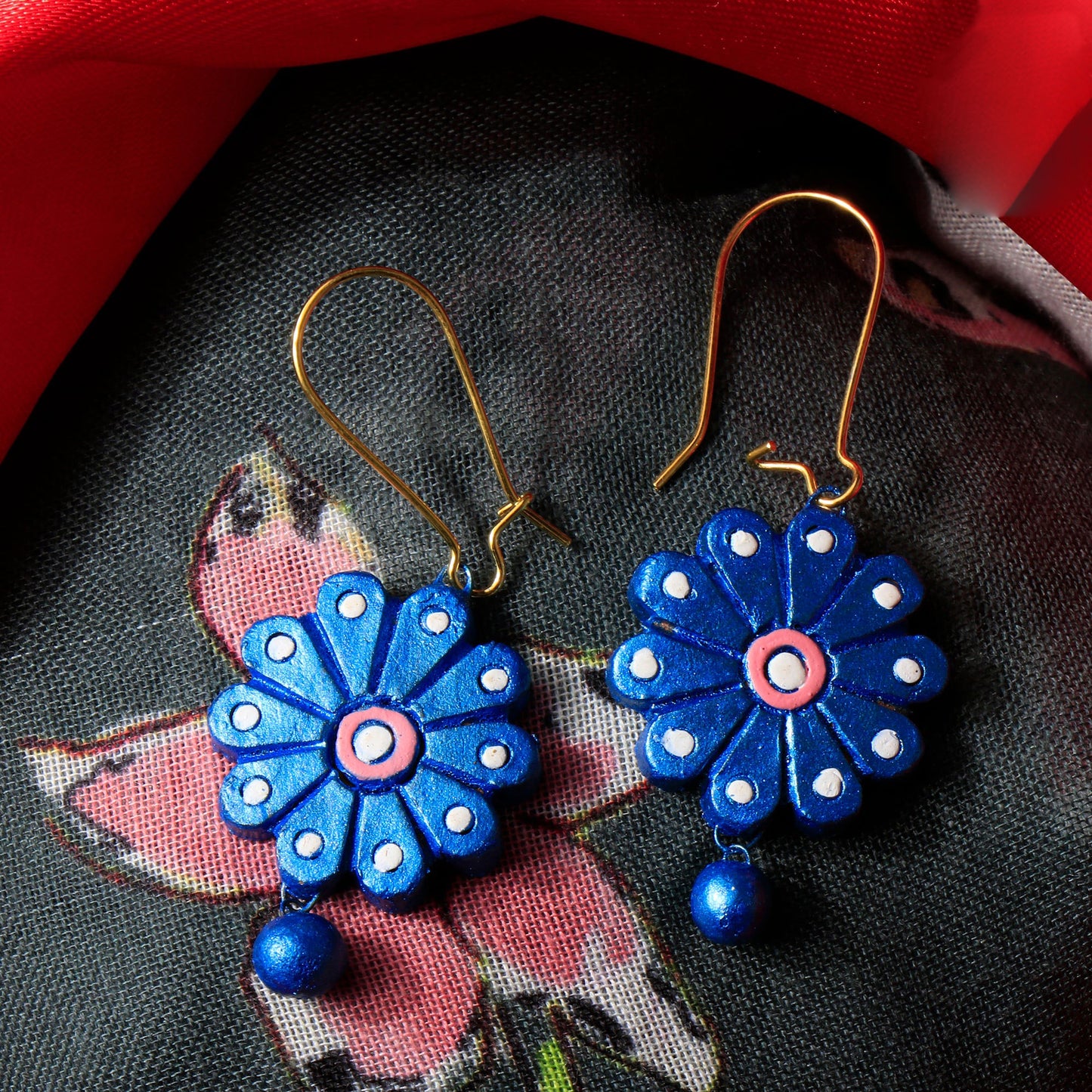 Earthenra- Handcrafted Clay Dangler Earrings