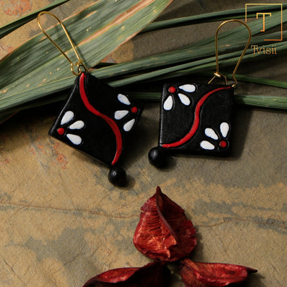 Argil Earrings